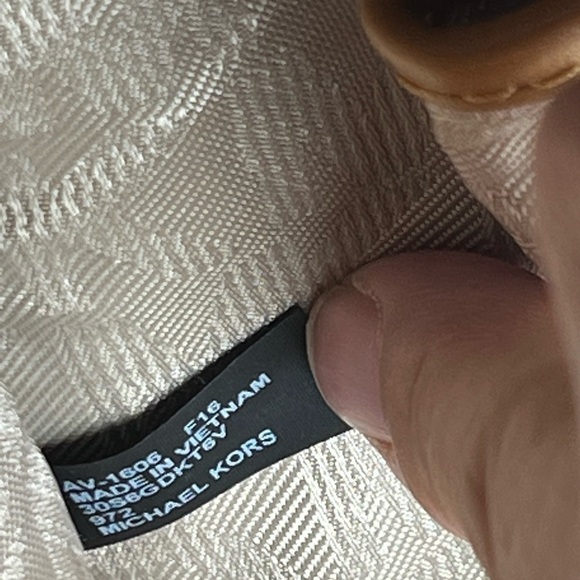 Michael Kors Darien Brown Monogram Medium Logo Tote - Picture 7 of 10